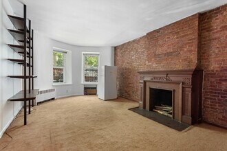 55 W 74th St, New York, NY for lease Building Photo- Image 2 of 8