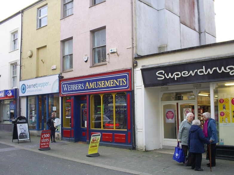 26 Pool St, Caernarfon for sale - Primary Photo - Image 1 of 1