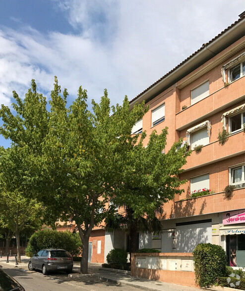 Multifamily in Boadilla Del Monte, Madrid for sale - Building Photo - Image 2 of 2