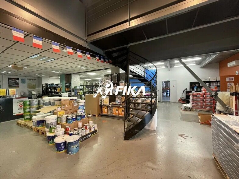 Flex in Toulouse for lease - Interior Photo - Image 2 of 12