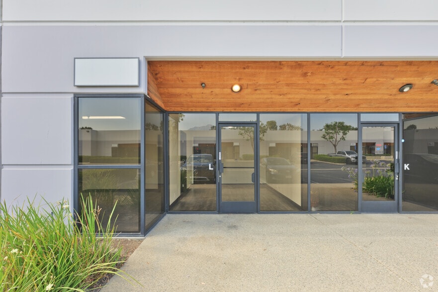 9370 7th St, Rancho Cucamonga, CA for lease - Building Photo - Image 3 of 14