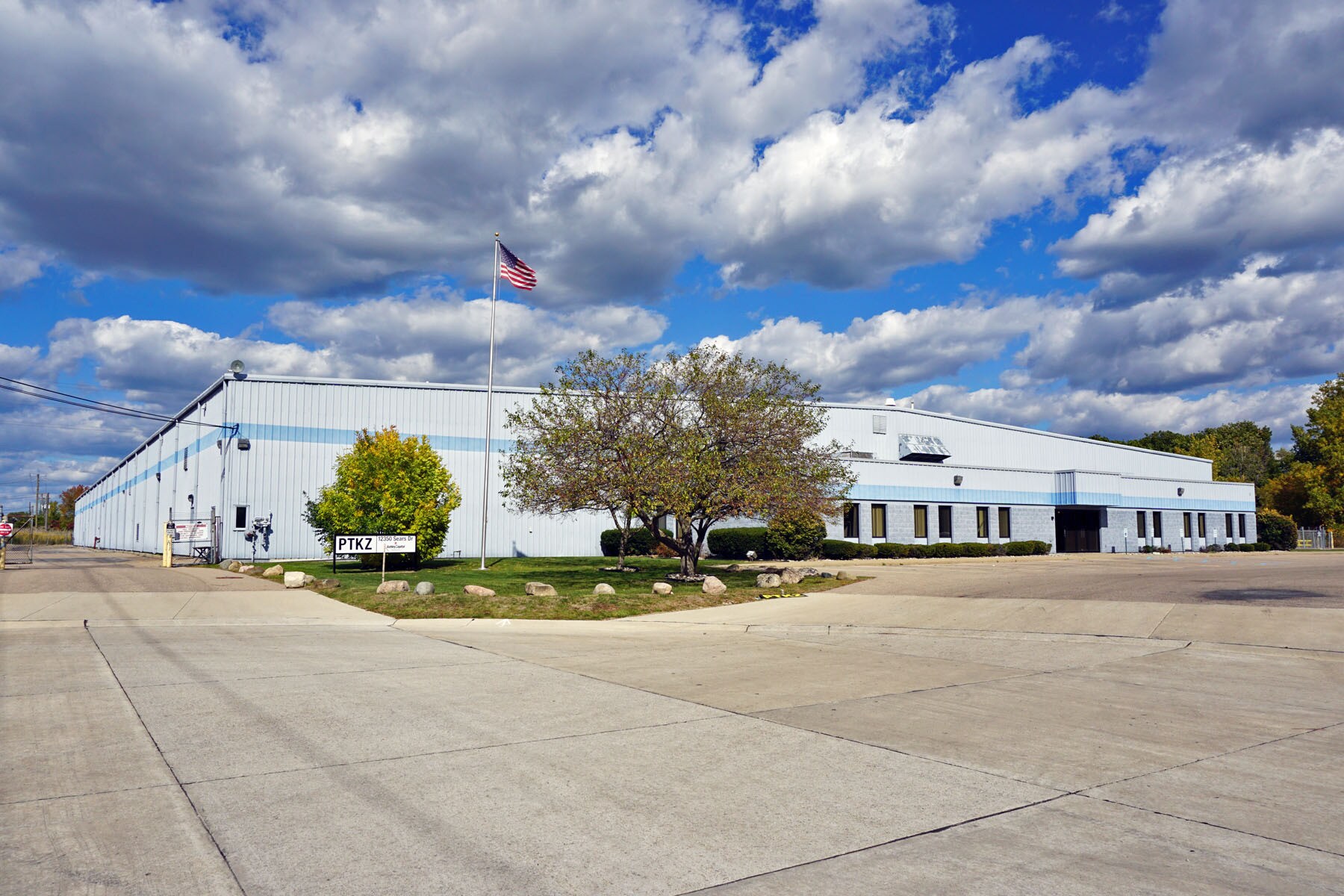 12350 Sears Dr, Livonia, MI 48150 Industrial for Lease