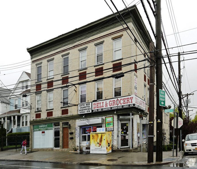 1162 Bay St, Staten Island, NY for sale - Primary Photo - Image 1 of 1