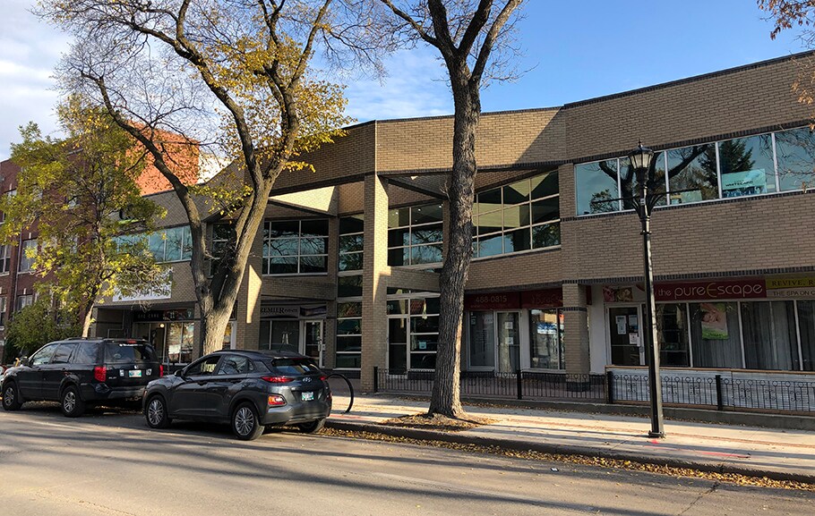 698 Corydon Ave, Winnipeg, MB for sale Primary Photo- Image 1 of 1