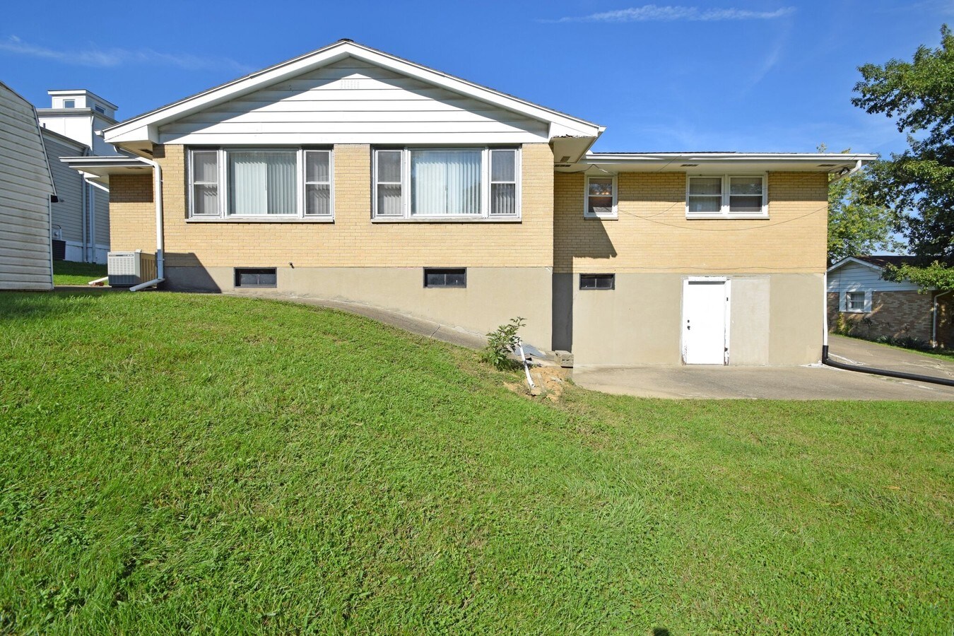 5292 Old Gilmore Rd, Fairfield, OH 45014