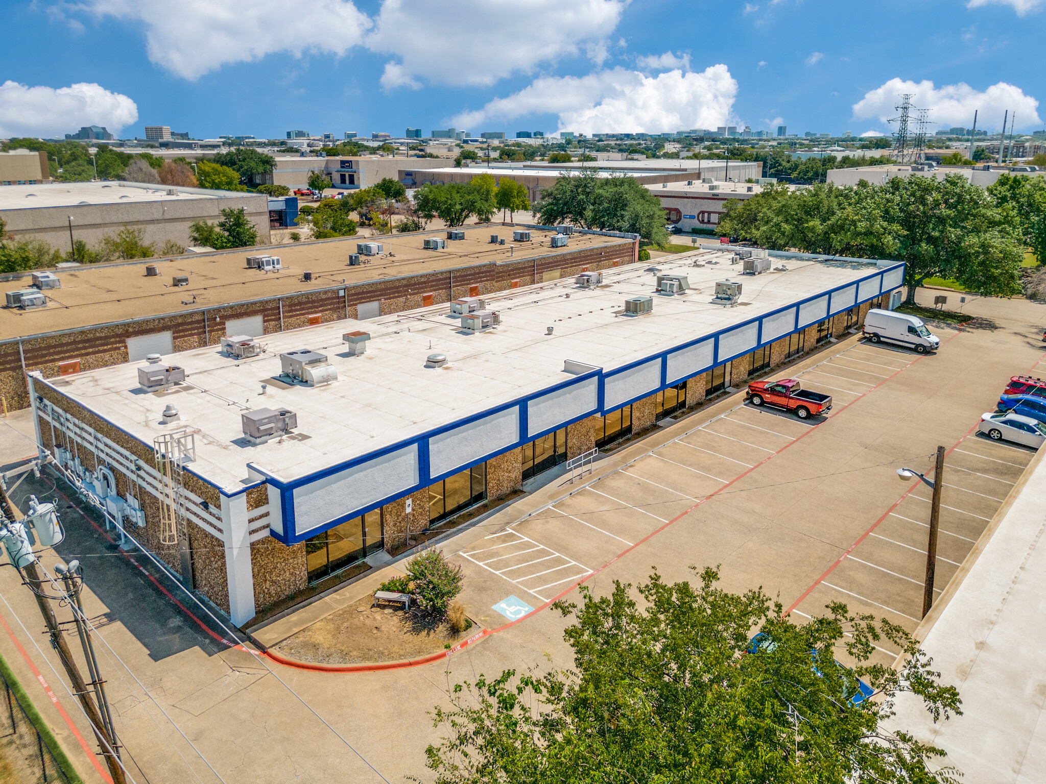 3201 Skylane Dr, Carrollton, TX for lease Building Photo- Image 1 of 9