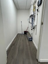 111 Grand Ave, Palisades Park, NJ for lease Building Photo- Image 2 of 17