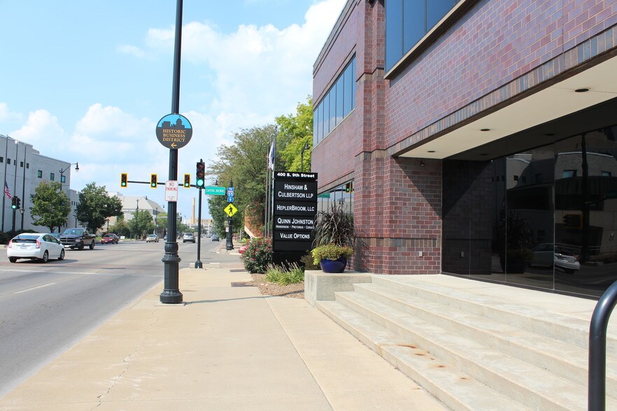 400 S Ninth St, Springfield, IL for lease - Building Photo - Image 2 of 3