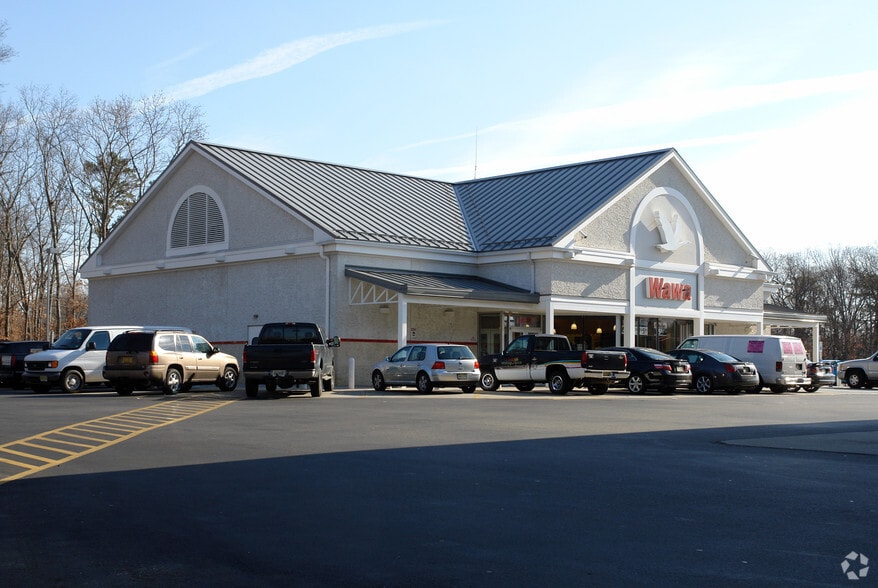 Vacant C-store Portfolio portfolio of 6 properties for sale on LoopNet.com - Primary Photo - Image 2 of 5