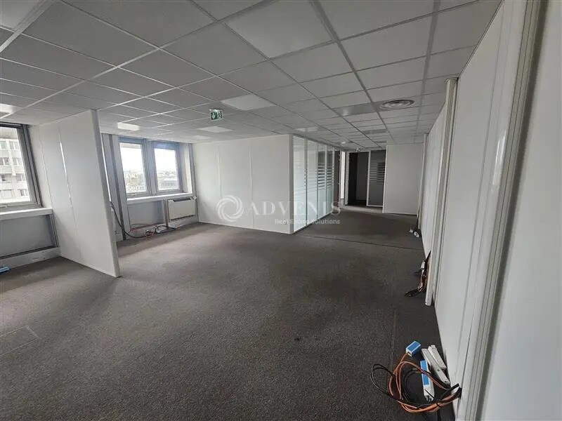 Office in Choisy-le-Roi for lease Interior Photo- Image 1 of 6