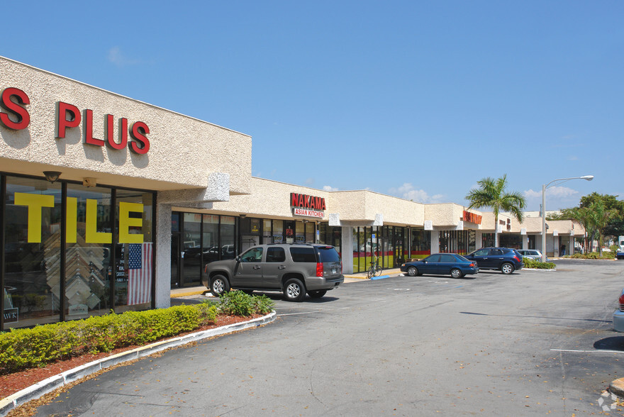 27-81 S Federal Hwy, Deerfield Beach, FL for lease - Building Photo - Image 2 of 4