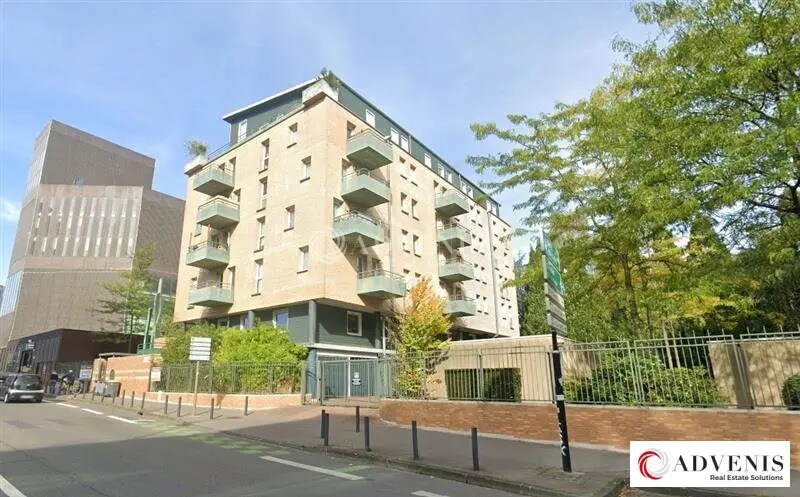 Office in Lille for lease Building Photo- Image 1 of 8