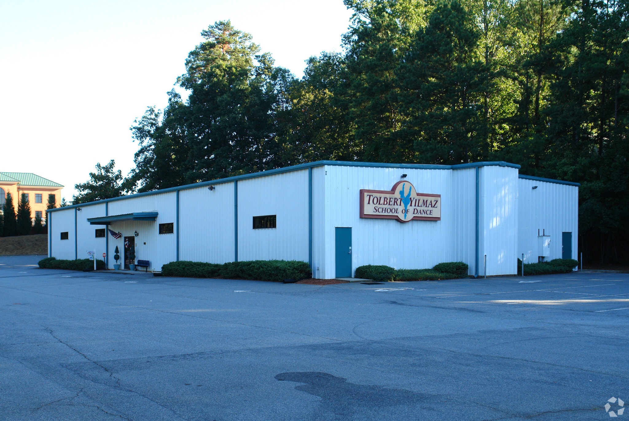 10400 D Alpharetta St, Roswell, GA for lease Primary Photo- Image 1 of 12