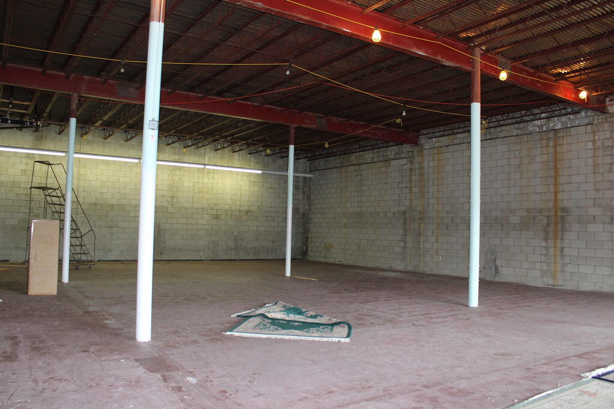 35 Whistlestop Mall, Rockport, MA 01966 Whistlestop Mall