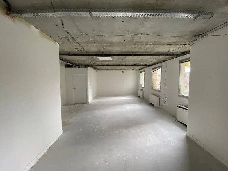 45 Avenue Leclerc, Lyon for sale - Interior Photo - Image 3 of 7