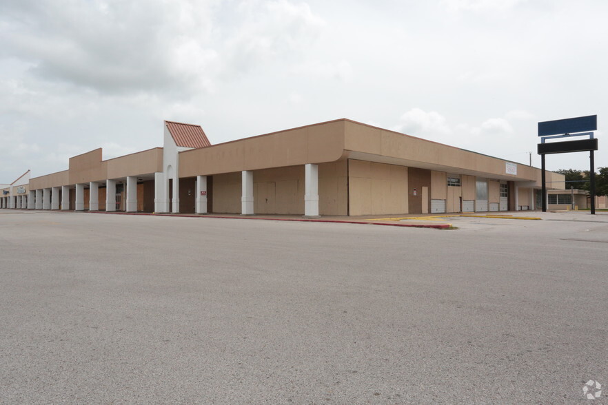 2000 9th Ave N, Texas City, TX for sale - Primary Photo - Image 1 of 1