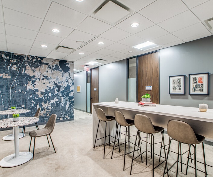 16770 Imperial Valley Dr, Houston, TX for lease - Interior Photo - Image 3 of 8