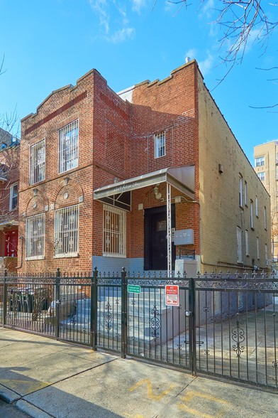 1549 Selwyn Ave, Bronx, NY for sale - Building Photo - Image 1 of 18