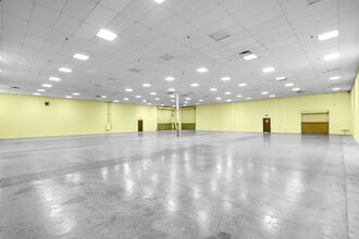 2189 Eastman Ave, Ventura, CA for lease Building Photo- Image 1 of 8