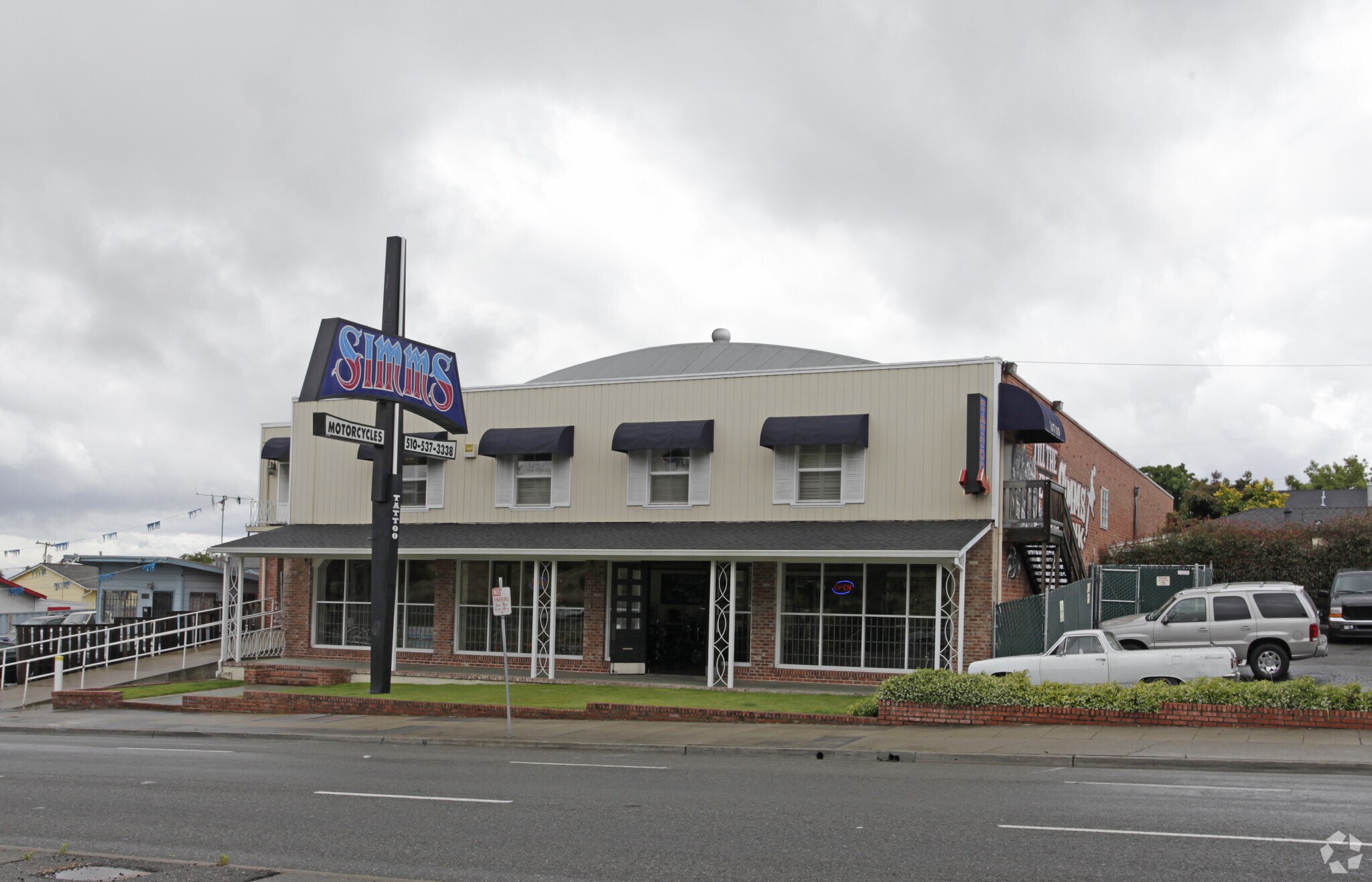 21129 Foothill Blvd, Hayward, CA for sale Primary Photo- Image 1 of 7