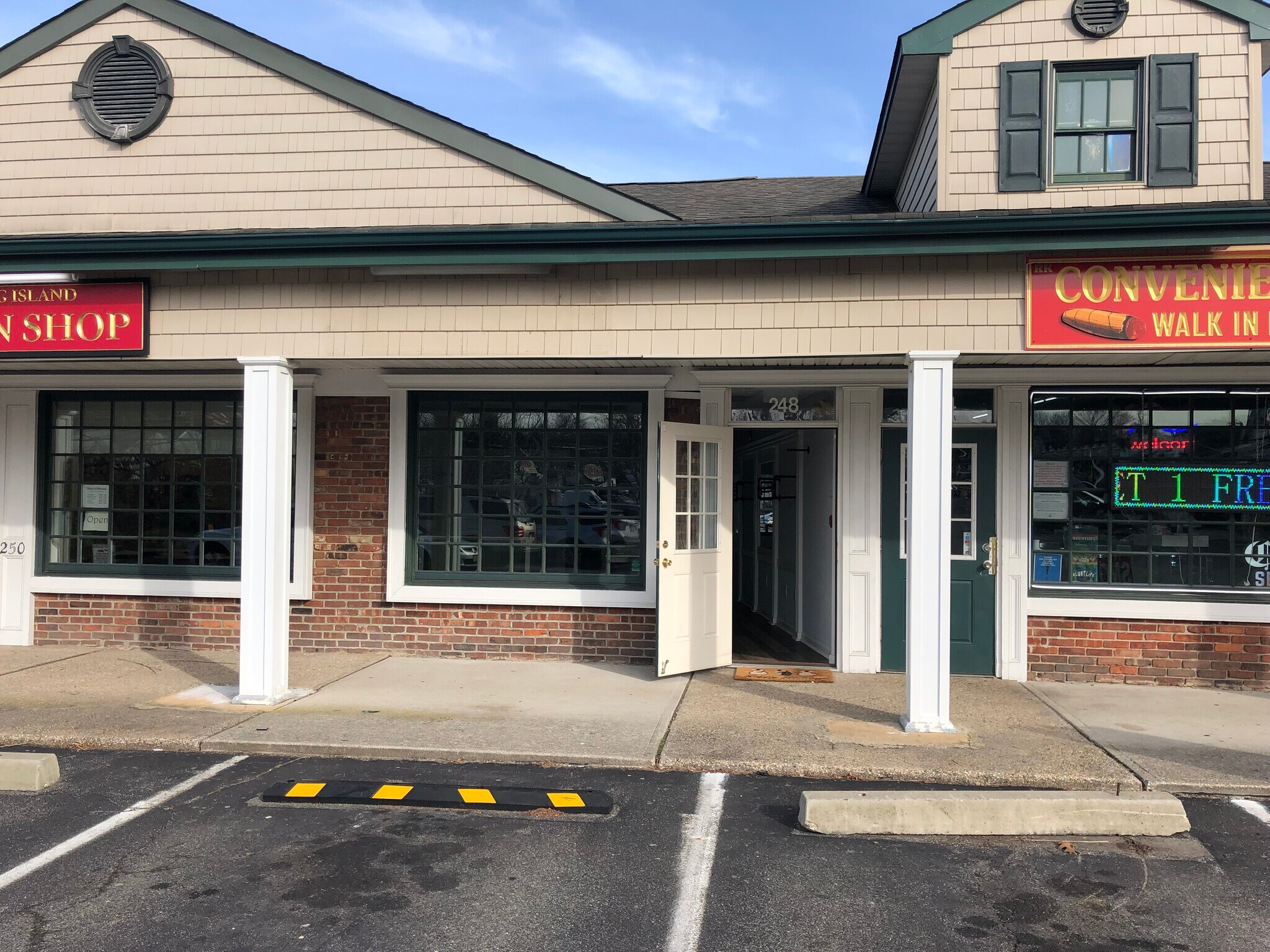 200 Route 25A, East Setauket, NY for lease Interior Photo- Image 1 of 4