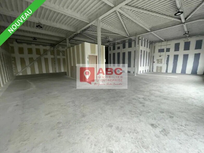 Flex in Sète for lease - Interior Photo - Image 1 of 4