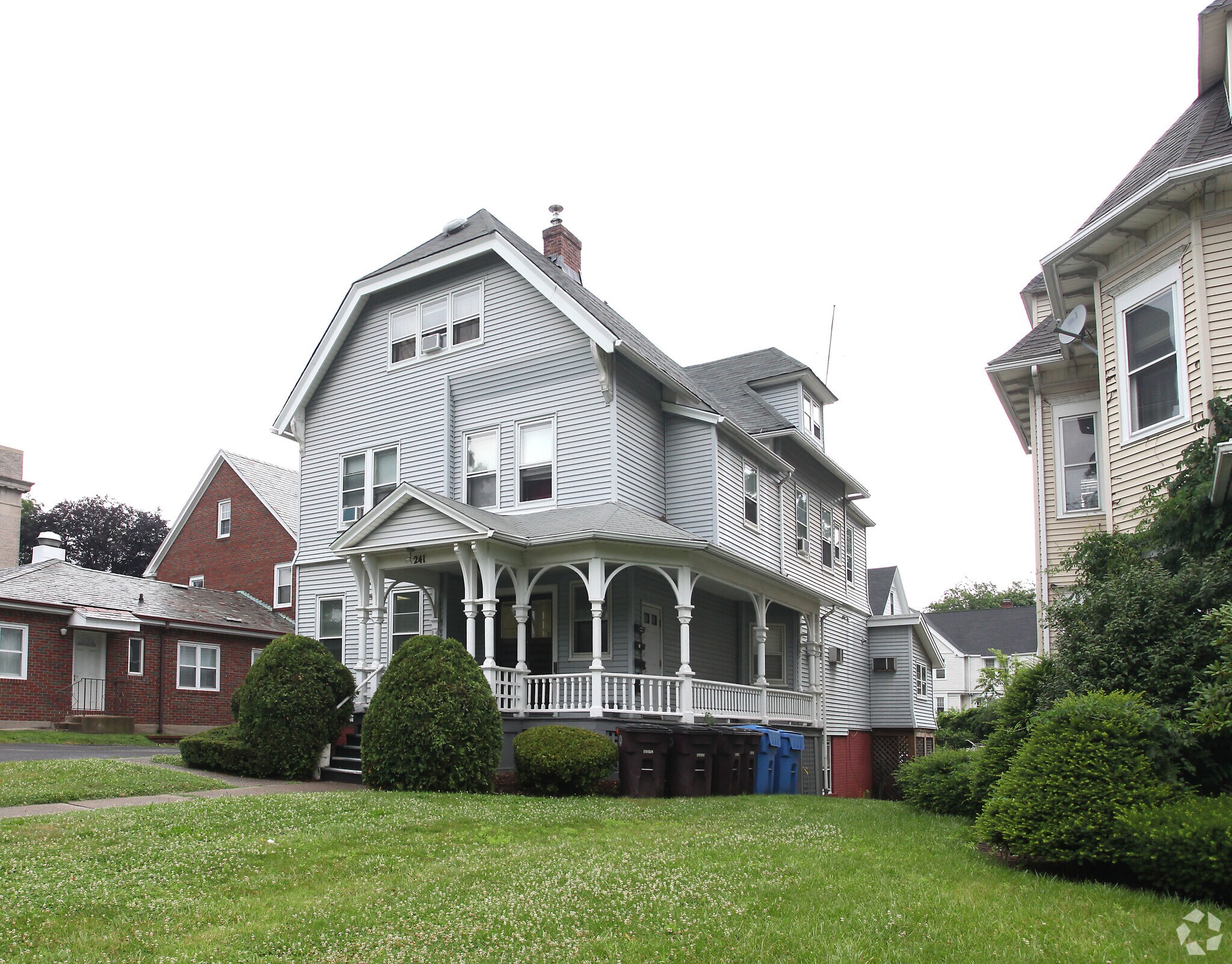 241 W Main St, New Britain, CT for sale Primary Photo- Image 1 of 1