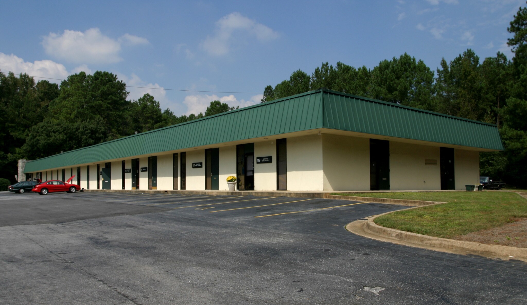 2945 Stone Hogan Connector Rd SW, Atlanta, GA for sale Primary Photo- Image 1 of 1