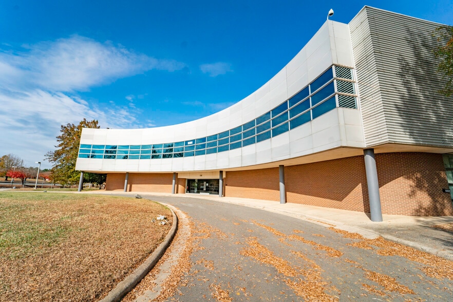 10301 Monroe Rd, Matthews, NC for lease - Building Photo - Image 2 of 3