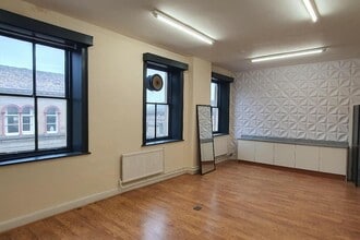 John William St, Huddersfield for lease Interior Photo- Image 1 of 3