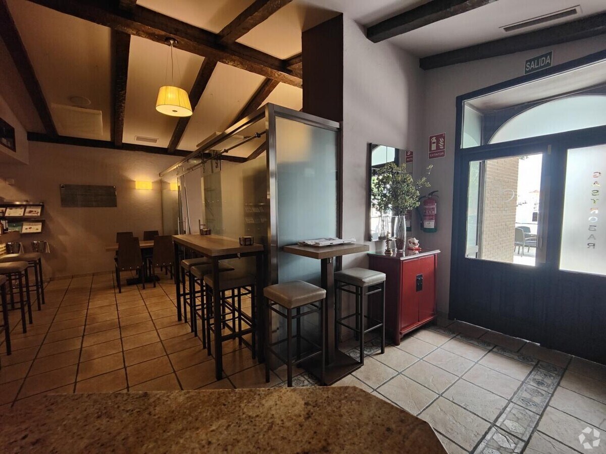 Fuenlabrada, MAD 28945 - Unit Puerta 05, Esc. D -  - Interior Photo - Image 1 of 13