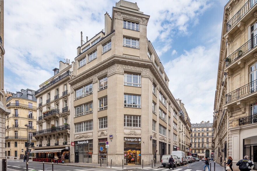 32 Rue Le Peletier, Paris for lease - Primary Photo - Image 1 of 4