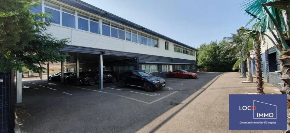Office in Gradignan for lease - Building Photo - Image 2 of 7