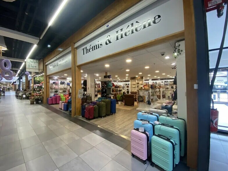 Retail in Montivilliers for lease - Building Photo - Image 2 of 7