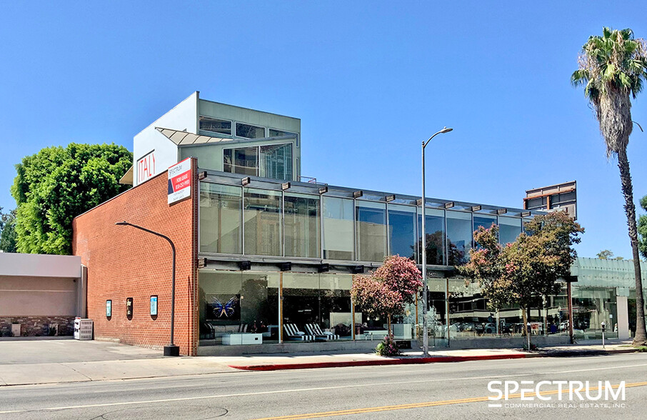 15422 Ventura Blvd, Sherman Oaks, CA for lease - Building Photo - Image 1 of 8