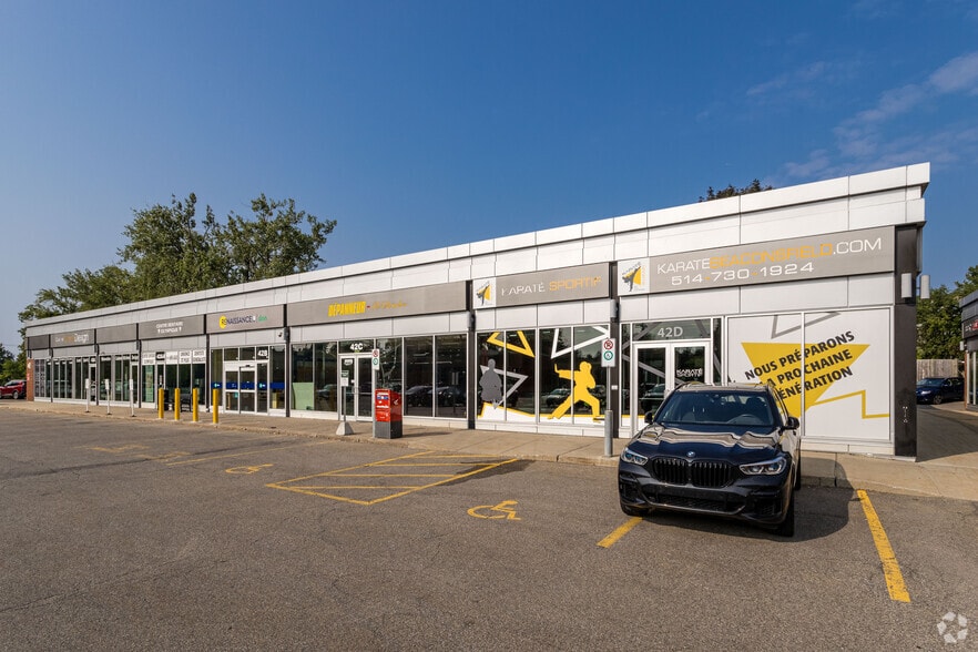 42 Blvd Saint Chalres, Beaconsfield, QC for lease - Building Photo - Image 3 of 6