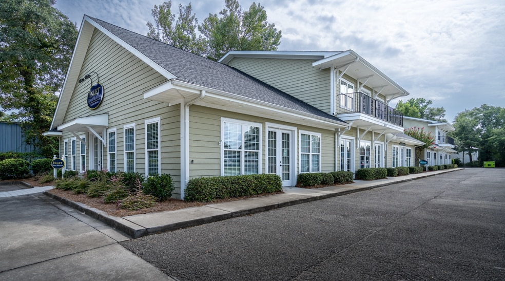 631 Bellamy Ave, Murrells Inlet, SC 29576