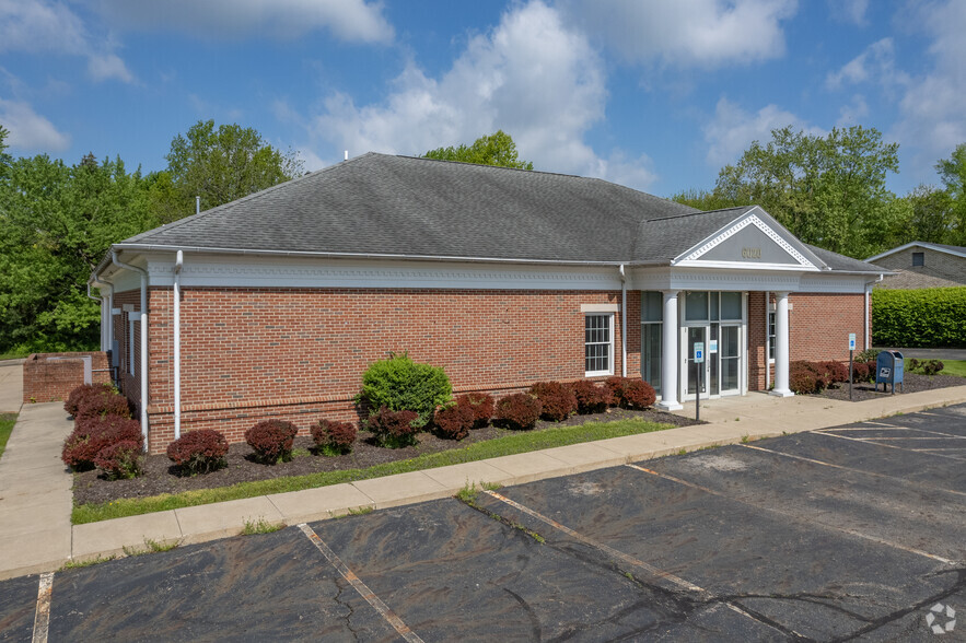 6020 Manchester Rd, Akron, OH for lease - Primary Photo - Image 1 of 26