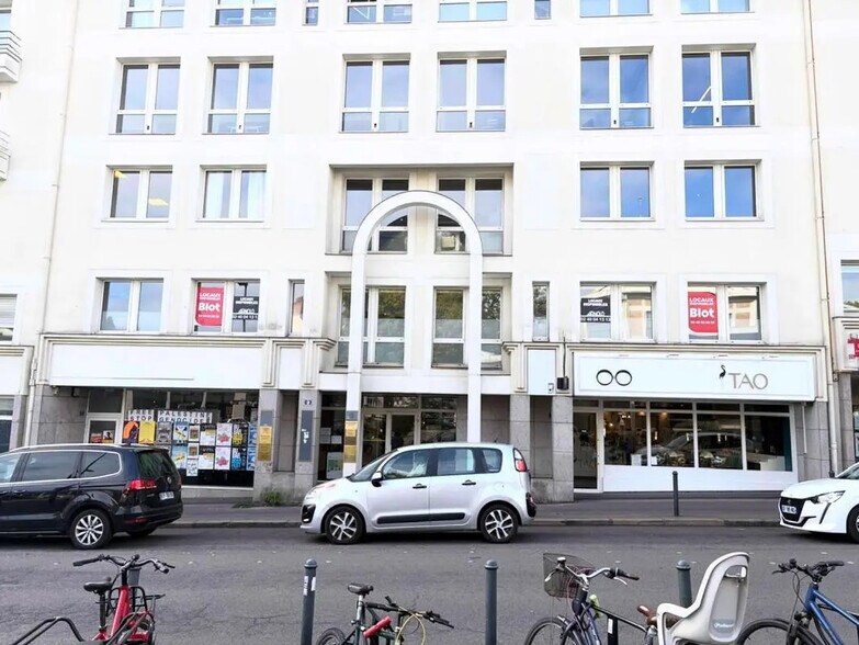 Office in Nantes for lease - Building Photo - Image 1 of 1