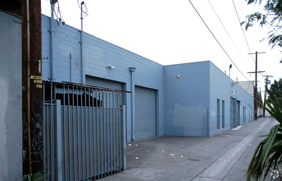 3421-3429 E Olympic Blvd, Los Angeles, CA for lease - Building Photo - Image 2 of 4