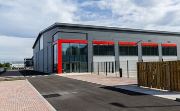 Conference Way, Evesham for lease Building Photo- Image 1 of 5
