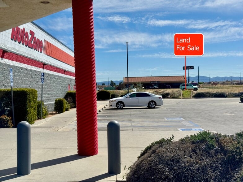 Main & Jellico, Hesperia, CA for sale - Building Photo - Image 1 of 13