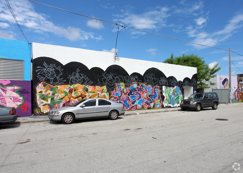 239 NW 26th St, Miami, FL for lease - Building Photo - Image 2 of 14