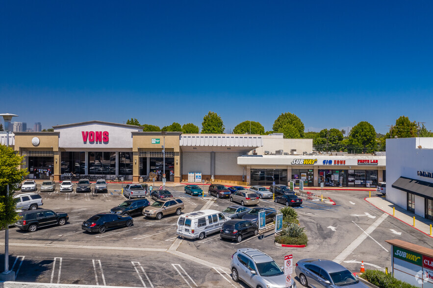 3000-3130 S Sepulveda Blvd, Los Angeles, CA for lease - Building Photo - Image 3 of 11