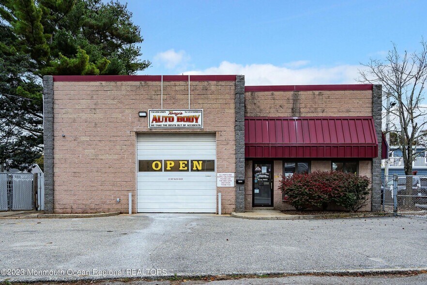 2033 Bridge Ave, Point Pleasant Boro, NJ 08742