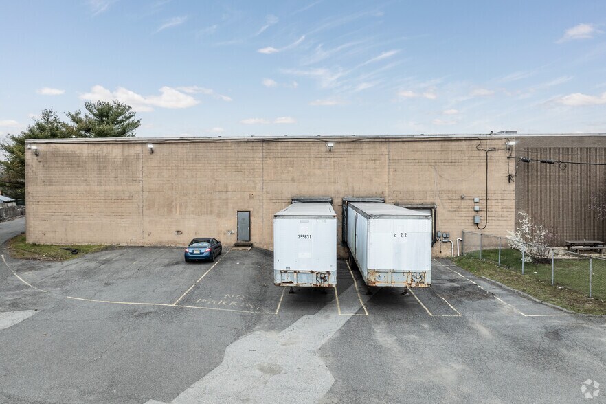 245-275 Secaucus Rd, Secaucus, NJ for lease - Building Photo - Image 3 of 7