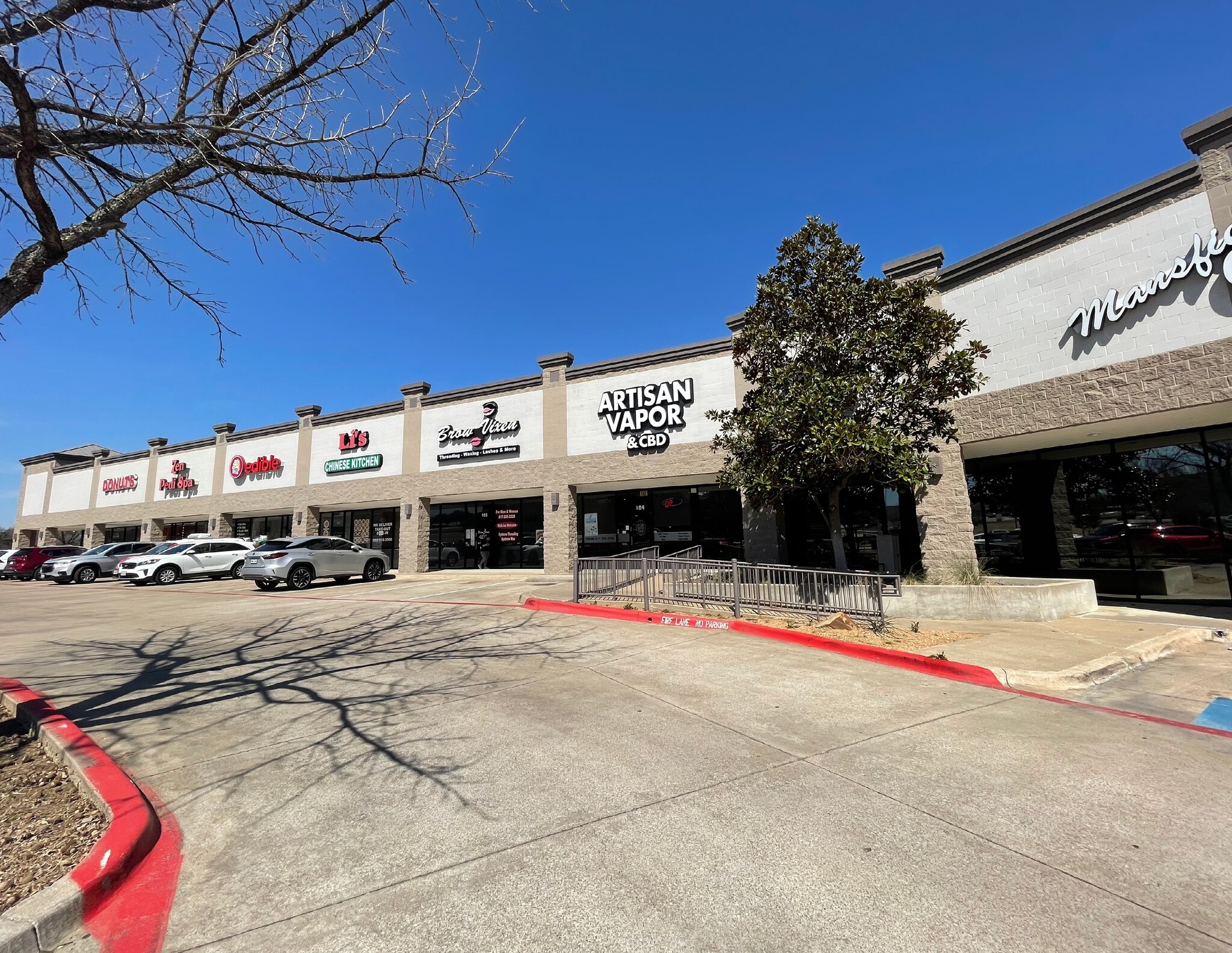 1071 Country Club Dr, Mansfield, TX for lease Primary Photo- Image 1 of 2