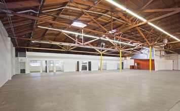 5922 W Bowcroft St, Los Angeles, CA for lease Interior Photo- Image 1 of 7