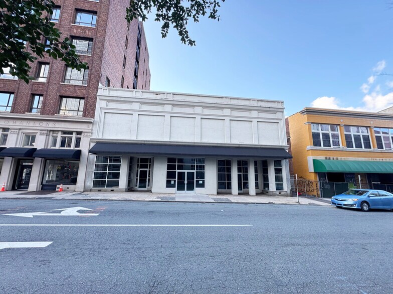408 N Liberty St, Winston-Salem, NC for sale - Building Photo - Image 1 of 11