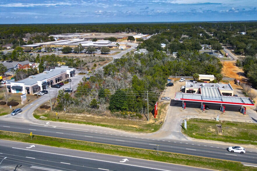 8056 Navarre Pky, Navarre, FL for sale - Building Photo - Image 1 of 1